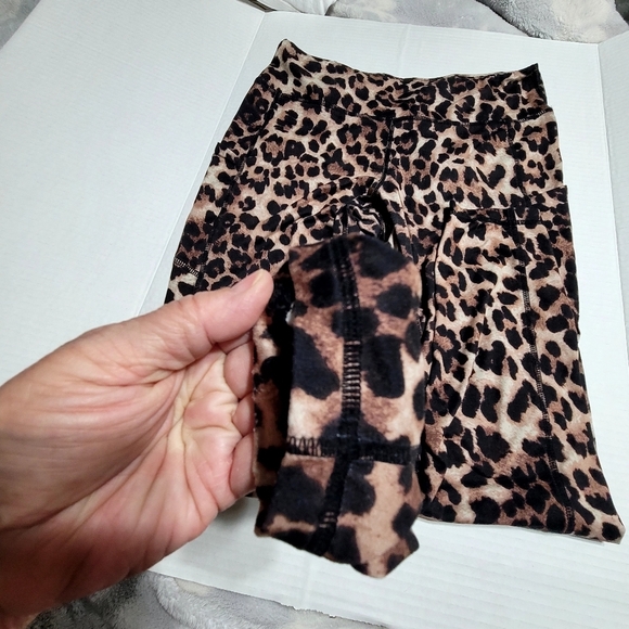 Leopard Leggins, Size Medium, Womens - Picture 3 of 7